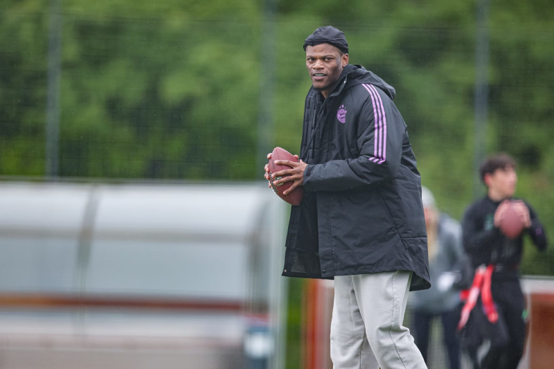 MUNICH, GERMANY - APRIL 21: Lamar Jackson leads the 'Flag Clinic' at FC Bayern Campus on April 21, 2024 in Munich, Germany. (Photo by Leonhard Simon/Getty Images)