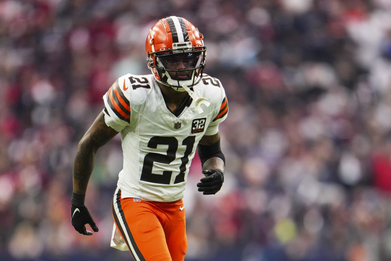 Video: Browns' Denzel Ward Throws 1st Pitch into Stands at Guardians vs.  Mets Game | News, Scores, Highlights, Stats, and Rumors | Bleacher Report