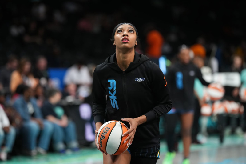 BROOKLYN, NY - MAY 23: Angel Reese #5 of the Chicago Sky warms up before the game against the New York Liberty on May 23, 2024 in Brooklyn, New York. NOTE TO USER: User expressly acknowledges and agrees that, by downloading and or using this photograph, user is consenting to the terms and conditions of the Getty Images License Agreement. Mandatory Copyright Notice: Copyright 2024 NBAE (Photo by Evan Yu/NBAE via Getty Images)