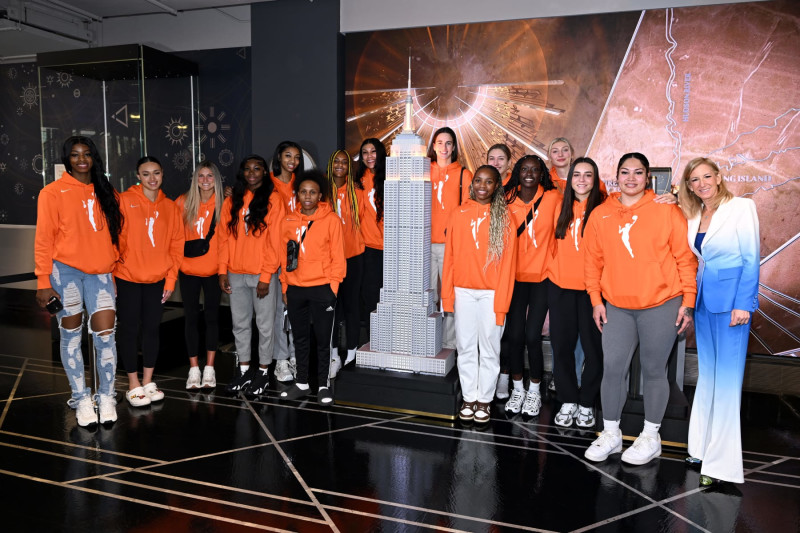 NEW YORK, NEW YORK - APRIL 15: Cathy Engelbert and the 2024 featured Draft Class at The Empire State Building on April 15, 2024 in New York City. (Photo by Roy Rochlin/Getty Images for Empire State Realty Trust)