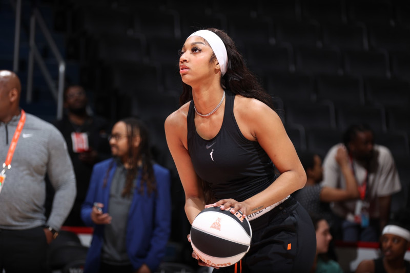 WASHINGTON, DC -  JUNE 6: Angel Reese #5 of the Chicago Sky warms up before the game against the Washington Mystics on June 6, 2024 at Capital One Arena in Washington, DC. NOTE TO USER: User expressly acknowledges and agrees that, by downloading and or using this Photograph, user is consenting to the terms and conditions of the Getty Images License Agreement. Mandatory Copyright Notice: Copyright 2024 NBAE (Photo by Stephen Gosling/NBAE via Getty Images)