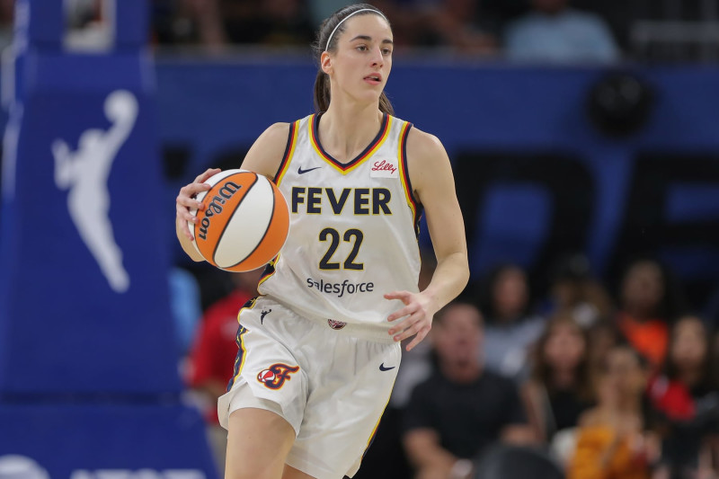 CHICAGO, IL - JUNE 23: Caitlin Clark #22 of the Indiana Fever brings the ball up court during the first half against the Chicago Sky on June 23, 2024 at Wintrust Arena in Chicago, Illinois. (Photo by Melissa Tamez/Icon Sportswire via Getty Images)