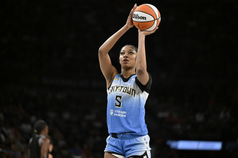 LAS VEGAS, NV - JULY 16: Angel Reese #5 of the Chicago Sky shoots a free throw during the game against the Las Vegas Aces on July 16, 2024 at Michelob ULTRA Arena in Las Vegas, Nevada. NOTE TO USER: User expressly acknowledges and agrees that, by downloading and or using this photograph, User is consenting to the terms and conditions of the Getty Images License Agreement. Mandatory Copyright Notice: Copyright 2024 NBAE (Photo by David Becker/NBAE via Getty Images)