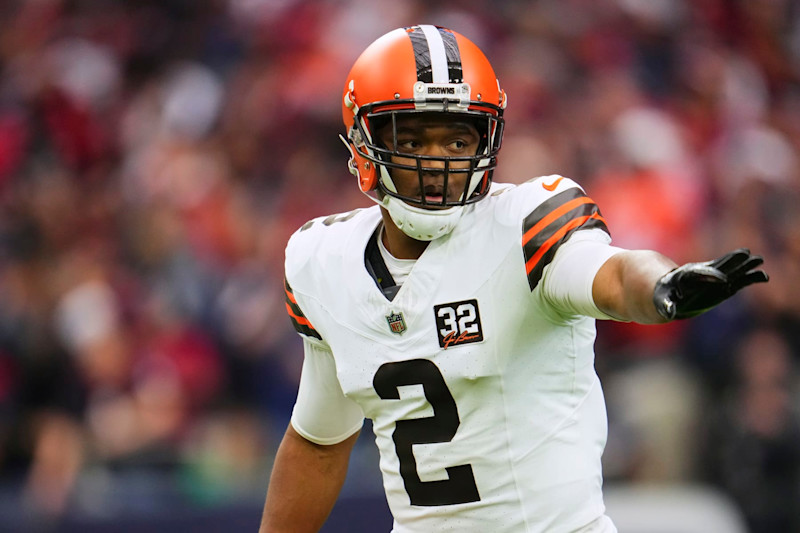 HOUSTON, TX - JANUARY 13: Amari Cooper #2 of the Cleveland Browns lines up against the Houston Texans during the first half of the AFC Wild Card playoff game at NRG Stadium on January 13, 2024 in Houston, Texas. (Photo by Cooper Neill/Getty Images)