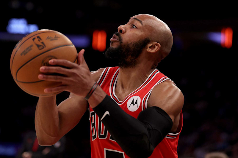 NEW YORK, NEW YORK - APRIL 14: Jevon Carter #5 of the Chicago Bulls looks for a shot during the second half against the New York Knicks at Madison Square Garden on April 14, 2024 in New York City. The New York Knicks defeated the Chicago Bulls 120-119 in OT. NOTE TO USER: User expressly acknowledges and agrees that, by downloading and or using this photograph, User is consenting to the terms and conditions of the Getty Images License Agreement. (Photo by Elsa/Getty Images)