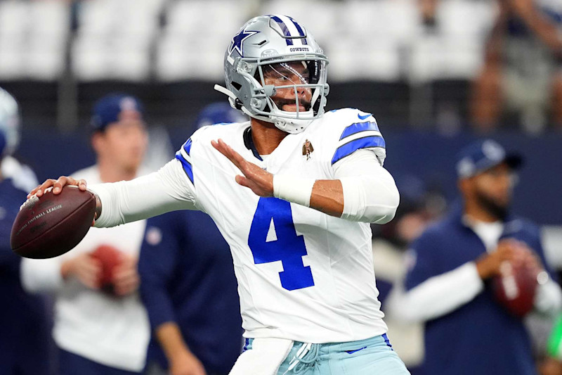 ARLINGTON, TEXAS - SEPTEMBER 15: Dak Prescott #4 of the Dallas Cowboys warms up prior to the game at AT&T Stadium on September 15, 2024 in Arlington, Texas. (Photo by Sam Hodde/Getty Images)