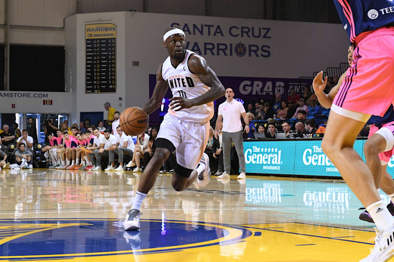 SANTA CRUZ, CA - SEPTEMBER 6: Taze Moore #10 of NBAGL United drives to the basket during the game against KK Mega during the G League Fall Invitational on September 6, 2024 at the Kaiser Permanente Arena in Indianapolis, Indiana. NOTE TO USER: User expressly acknowledges and agrees that, by downloading and or using this Photograph, user is consenting to the terms and conditions of the Getty Images License Agreement. Mandatory Copyright Notice: Copyright 2024 NBAE (Photo by Noah Graham/NBAE via Getty Images)