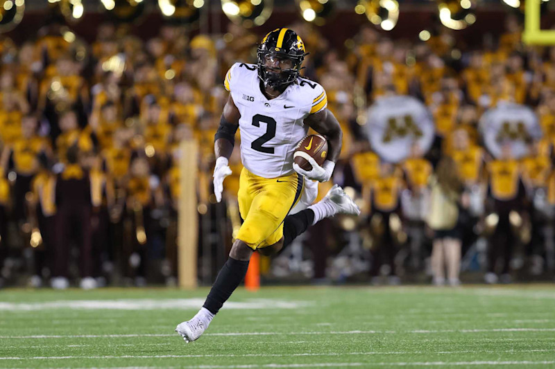 MINNEAPOLIS, MN - SEPTEMBER 21: Iowa Hawkeyes running back Kaleb Johnson (2) runs with the ball during the college football game between the Iowa Hawkeyes and the Minnesota Golden Gophers on September 21, 2024, at Huntington Bank Stadium in Minneapolis, MN. (Photo by Bailey Hillesheim/Icon Sportswire via Getty Images)