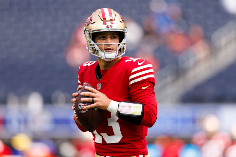 INGLEWOOD, CALIFORNIA - SEPTEMBER 22: Brock Purdy #13 of the San Francisco 49ers drops back to pass during warm-up before a game against the Los Angeles Rams at SoFi Stadium on September 22, 2024 in Inglewood, California. (Photo by Ric Tapia/Getty Images)