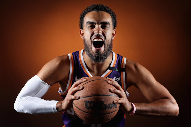 PHOENIX, ARIZONA - SEPTEMBER 30: Tyus Jones #21 of the Phoenix Suns poses for a portrait during media day at Footprint Center on September 30, 2024 in Phoenix, Arizona. (Photo by Christian Petersen/Getty Images)