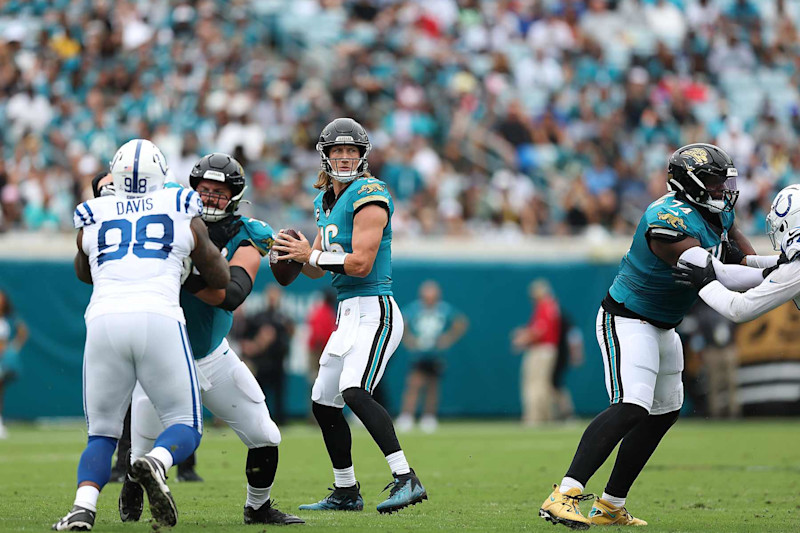 Jaguars quarterback Trevor Lawrence drops back to pass against the Colts. 