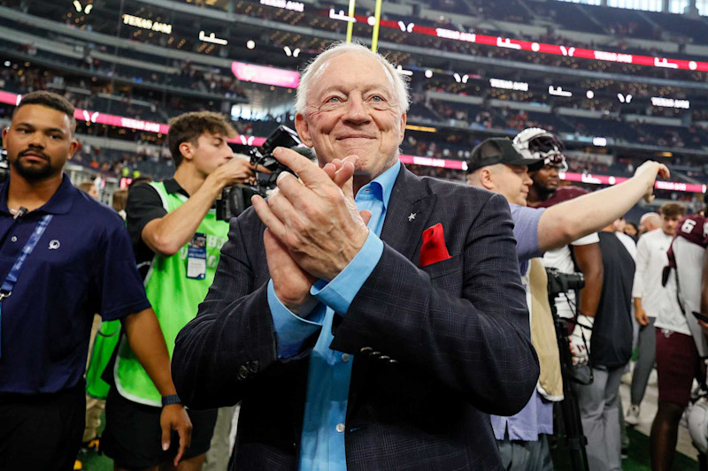 ARLINGTON, TX - SEPTEMBER 28: Dallas Cowboys owner and GM Jerry Jones applauds the Texas A&M Aggies band after the Southwest Classic game between the Arkansas Razorbacks and the Texas A&M Aggies on September 28, 2024 at AT&T Stadium in Arlington, Texas. (Photo by Matthew Pearce/Icon Sportswire via Getty Images)