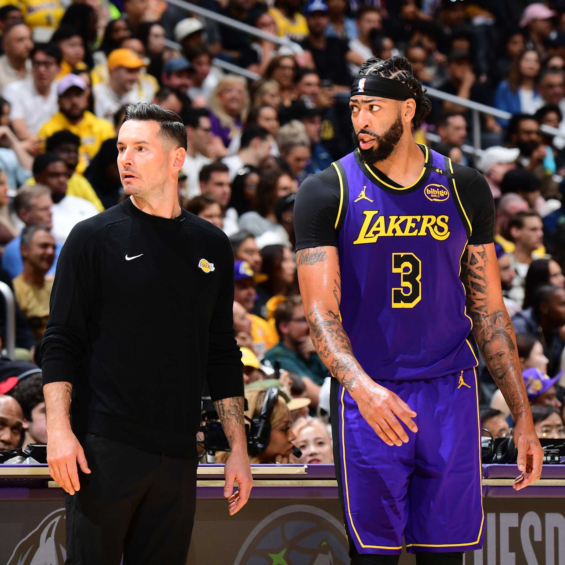 Lakers head coach JJ Redick and center Anthony Davis