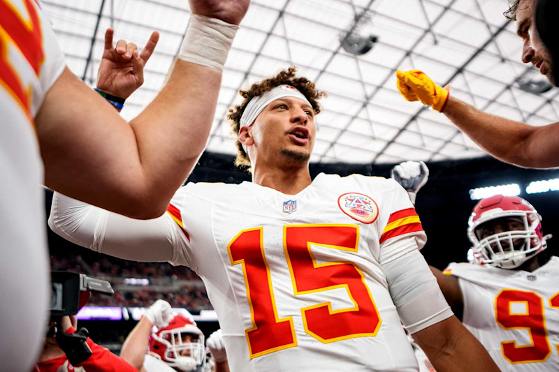 LAS VEGAS, NEVADA - OCTOBER 27: Quarterback Patrick Mahomes #15 of the Kansas City Chiefs stands in a huddle prior to an NFL football game against the Las Vegas Raiders, at Allegiant Stadium on October 27, 2024 in Las Vegas, Nevada. (Photo by Brooke Sutton/Getty Images)