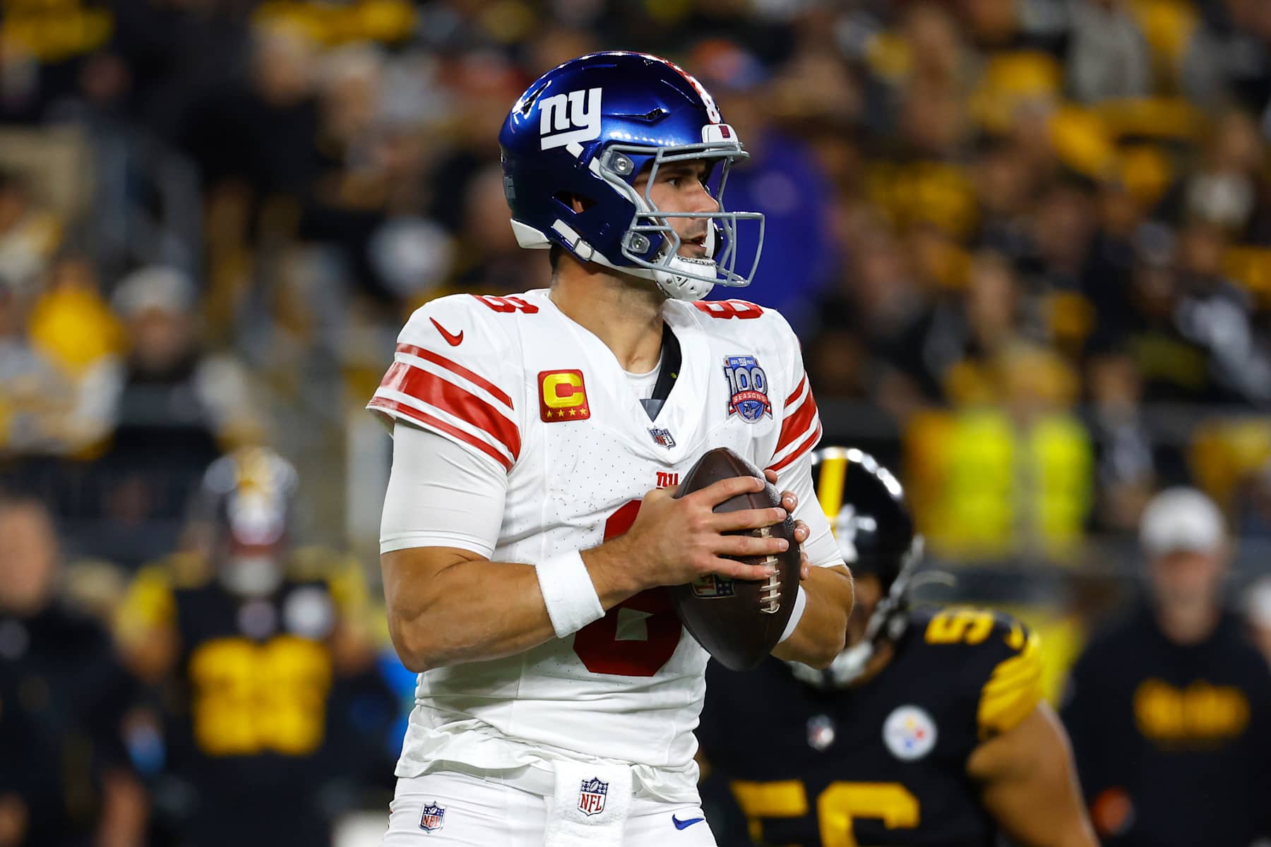 PITTSBURGH, PENNSYLVANIA - OCTOBER 28: Daniel Jones #8 of the New York Giants looks to pass during the first quarter against the Pittsburgh Steelers at Acrisure Stadium on October 28, 2024 in Pittsburgh, Pennsylvania. (Photo by Justin K. Aller/Getty Images)