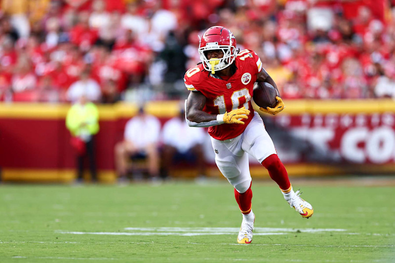 KANSAS CITY, MO - SEPTEMBER 15: Isiah Pacheco #10 of the Kansas City Chiefs carries the ball during the second quarter of an NFL football game against the Cincinnati Bengals at GEHA Field at Arrowhead Stadium on September 15, 2024 in Kansas City, Missouri. (Photo by Kevin Sabitus/Getty Images)