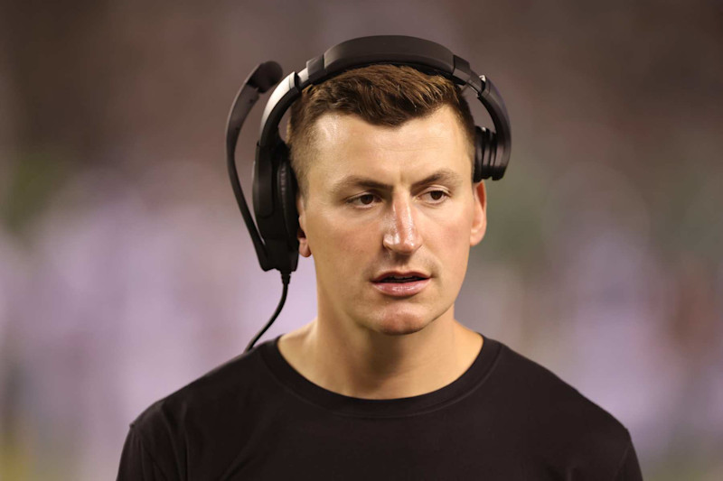 PHILADELPHIA, PA - September 19: Minnesota Vikings assistant to the head coach/special projects Grant Udinski stands on the sideline against the Philadelphia Eagles during a game at Lincoln Financial Field on September 19, 2022 in Philadelphia, Pennsylvania. (Photo by Perry Knotts/Getty Images)