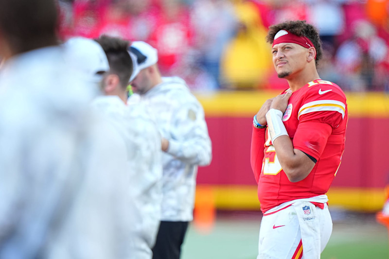 Football: Kansas City Chiefs Patrick Mahomes (15) in action, looks on vs Denver Broncos at Arrowhead Stadium.
Kansas City, MO 11/10/2024 
CREDIT: Erick W. Rasco (Photo by Erick W. Rasco/Sports Illustrated via Getty Images) 
(Set Number: X164642 TK1)