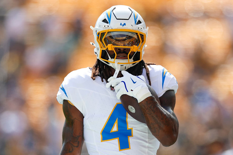 PITTSBURGH, PENNSYLVANIA - SEPTEMBER 22: Gus Edwards #4 of the Los Angeles Chargers warms up prior to a game against the Pittsburgh Steelers at Acrisure Stadium on September 22, 2024 in Pittsburgh, Pennsylvania. (Photo by Brandon Sloter/Getty Images)