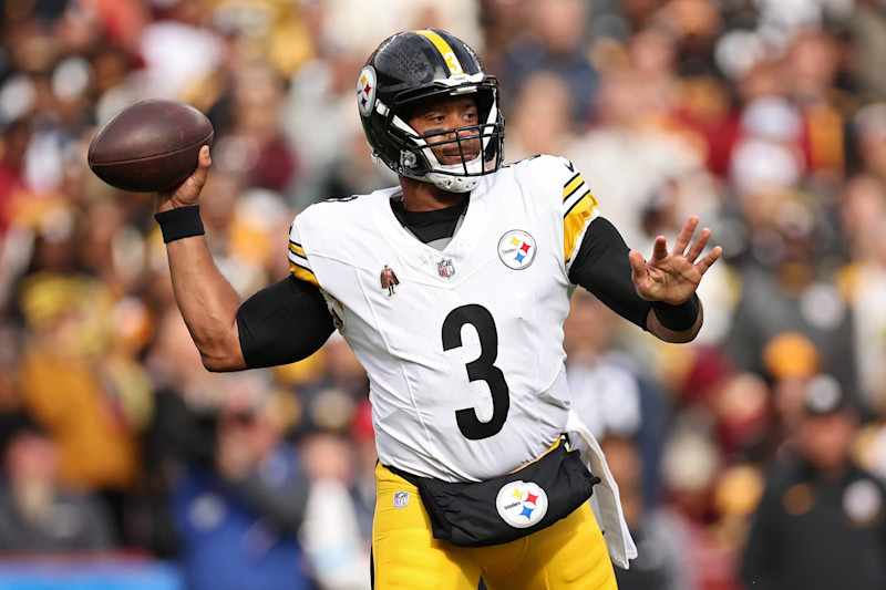 LANDOVER, MARYLAND - NOVEMBER 10: Russell Wilson #3 of the Pittsburgh Steelers looks to pass in the first quarter of a game against the Washington Commanders at Northwest Stadium on November 10, 2024 in Landover, Maryland. (Photo by Scott Taetsch/Getty Images)