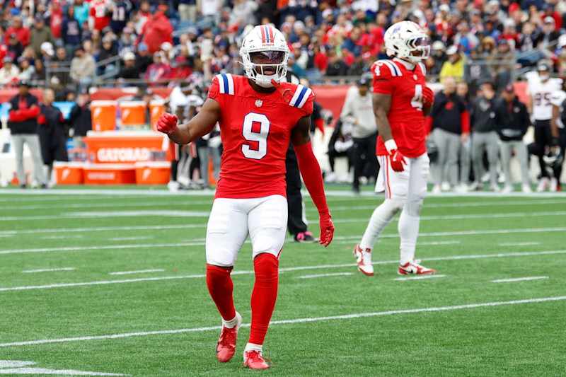 FOXBOROUGH, MA - OCTOBER 13: New England Patriots wide receiver Kayshon Boutte (9) during a game between the New England Patriots and the Houston Texans on October 13, 2024, at Gillette Stadium in Foxborough, Massachusetts. (Photo by Fred Kfoury III/Icon Sportswire via Getty Images)