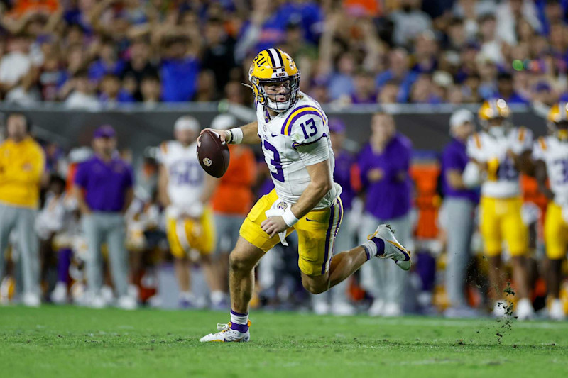 GAINESVILLE, FL - NOVEMBER 16: LSU Tigers quarterback Garrett Nussmeier (13) looks for a receiver during the game between the LSU Tigers and the Florida Gators on November 16, 2024 at Ben Hill Griffin Stadium at Florida Field in Gainesville, Fl. (Photo by David Rosenblum/Icon Sportswire via Getty Images)