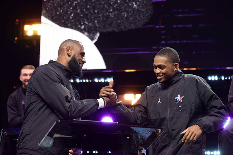 SALT LAKE CITY, UT - FEBRUARY 19: LeBron James #6 of Team LeBron high fives De'Aaron Fox #5 during the NBA All-Star Game as part of 2023 NBA All Star Weekend on Sunday, February 19, 2023 at Vivint Arena in Salt Lake City, Utah. NOTE TO USER: User expressly acknowledges and agrees that, by downloading and/or using this Photograph, user is consenting to the terms and conditions of the Getty Images License Agreement. Mandatory Copyright Notice: Copyright 2023 NBAE (Photo by Nathaniel S. Butler/NBAE via Getty Images)