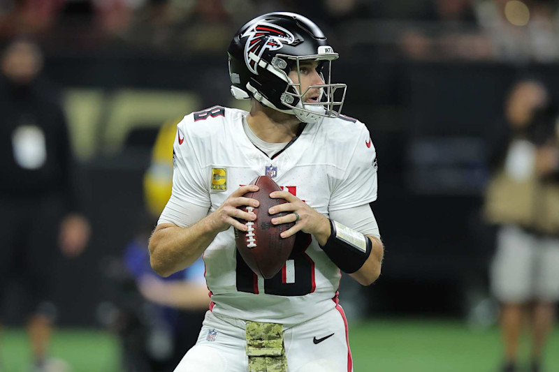 NEW ORLEANS, LOUISIANA - NOVEMBER 10: Kirk Cousins #18 of the Atlanta Falcons throws the ball against the New Orleans Saints during a game at Caesars Superdome on November 10, 2024 in New Orleans, Louisiana. (Photo by Jonathan Bachman/Getty Images)