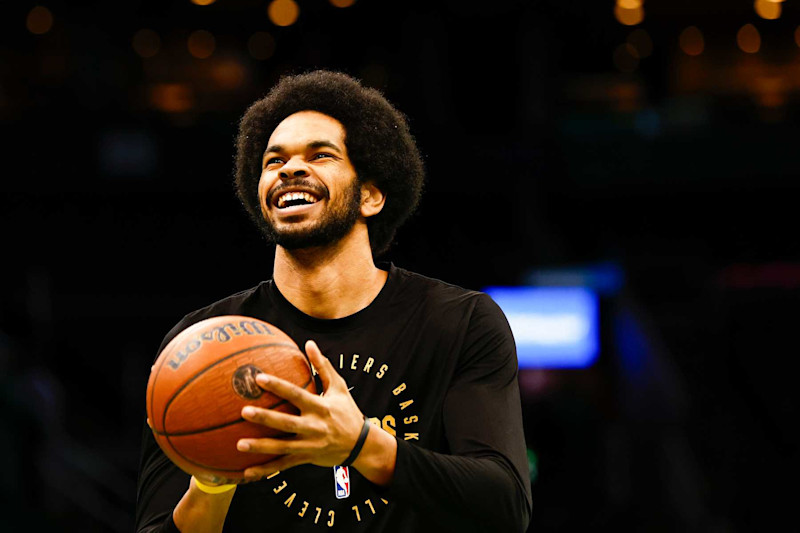 BOSTON, MASSACHUSETTS - NOVEMBER 19: Jarrett Allen #31 of the Cleveland Cavaliers warms up before playing the Boston Celtics during the Emirates NBA Cup at TD Garden on November 19, 2024 in Boston, Massachusetts. NOTE TO USER: User expressly acknowledges and agrees that, by downloading and or using this photograph, User is consenting to the terms and conditions of the Getty Images License Agreement.  (Photo by Winslow Townson/Getty Images)