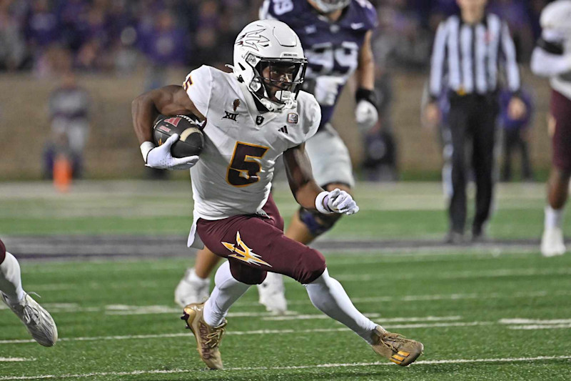 MANHATTAN, KS - NOVEMBER 16: Wide receiver Melquan Stovall #5 of the Arizona State Sun Devils runs with the ball after catching a pass in the second half against the Kansas State Wildcats at Bill Snyder Family Football Stadium on November 16, 2024 in Manhattan, Kansas. (Photo by Peter G. Aiken/Getty Images)