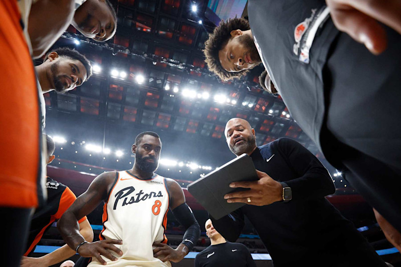 DETROIT, MI - NOVEMBER 18: The Detroit Pistons huddle up before the game against the Chicago Bulls on November 18, 2024 at Little Caesars Arena in Detroit, Michigan. NOTE TO USER: User expressly acknowledges and agrees that, by downloading and/or using this photograph, User is consenting to the terms and conditions of the Getty Images License Agreement. Mandatory Copyright Notice: Copyright 2024 NBAE (Photo by Brian Sevald/NBAE via Getty Images)