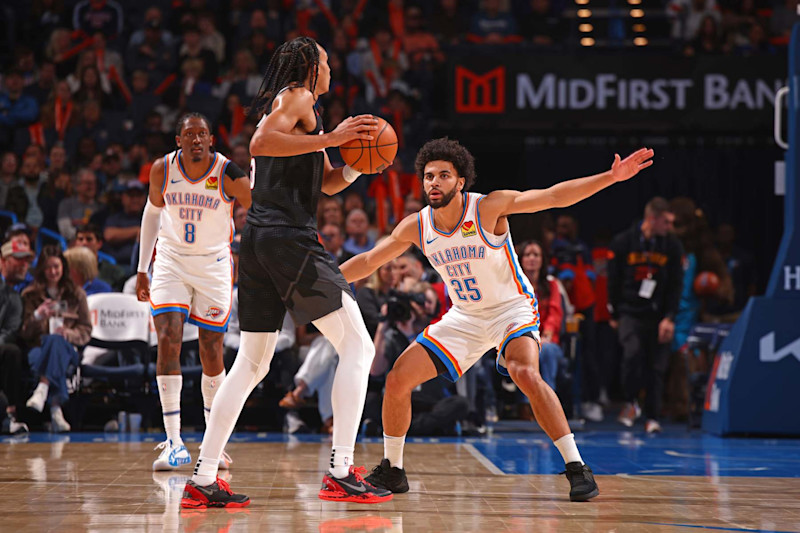 OKLAHOMA CITY, OK - NOVEMBER 20: Ajay Mitchell #25 of the Oklahoma City Thunder plays defense during the game against the Portland Trail Blazers on November 20, 2024 at Paycom Center in Oklahoma City, Oklahoma. NOTE TO USER: User expressly acknowledges and agrees that, by downloading and or using this photograph, User is consenting to the terms and conditions of the Getty Images License Agreement. Mandatory Copyright Notice: Copyright 2024 NBAE (Photo by Zach Beeker/NBAE via Getty Images)