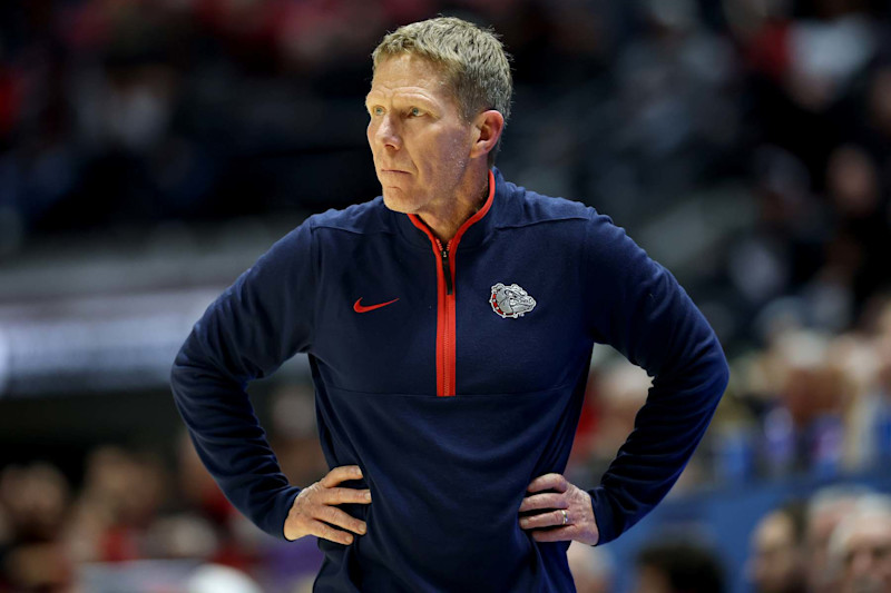 SAN DIEGO, CALIFORNIA - NOVEMBER 18: Head Coach Mark Few of the Gonzaga Bulldogs calls a play during the second half of a game against the San Diego State Aztecs at Viejas Arena at San Diego State University on November 18, 2024 in San Diego, California. (Photo by Sean M. Haffey/Getty Images)