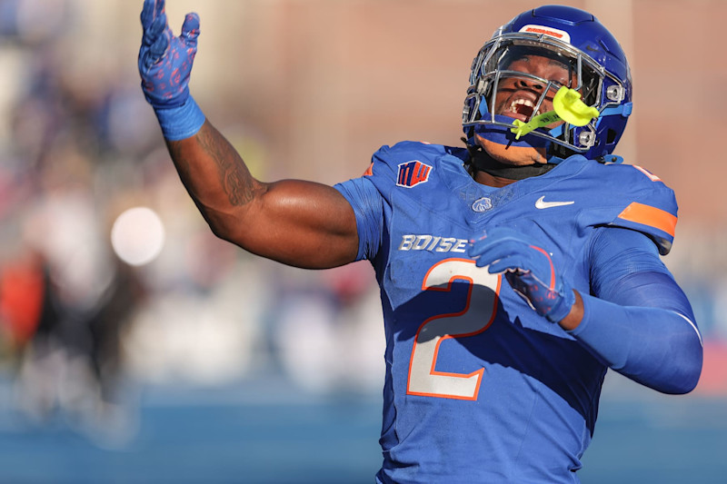 BOISE, ID - NOVEMBER 29: Running back Ashton Jeanty #2 of the Boise State Broncos plays to the crowd during the first half against the Oregon State Beavers at Albertsons Stadium on November 29, 2024 in Boise, Idaho. (Photo by Loren Orr/Getty Images)