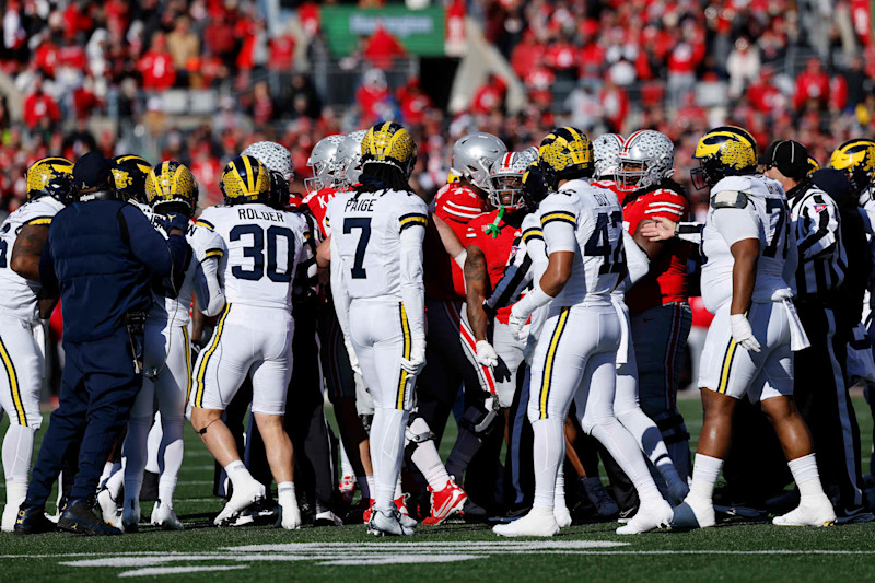 Video: Ohio State, Michigan Players Fight on Field After 