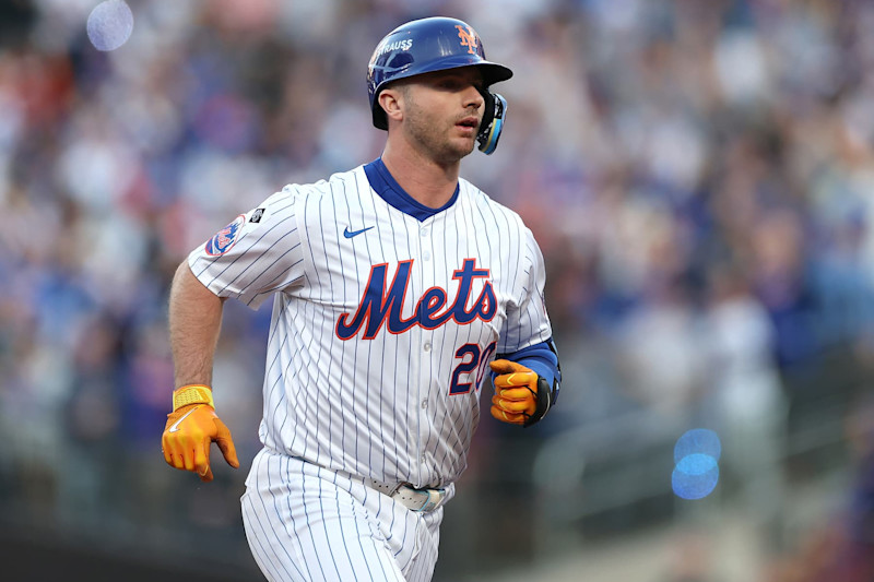 NEW YORK, NEW YORK - OCTOBER 18: Pete Alonso #20 of the New York Mets rounds the bases after hitting a three-run home run in the first inning against the Los Angeles Dodgers during Game Five of the National League Championship Series at Citi Field on October 18, 2024 in New York City. (Photo by Sarah Stier/Getty Images)