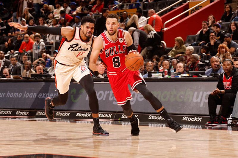 DETROIT, MI - NOVEMBER 18: Zach LaVine #8 of the Chicago Bulls drives to the basket during the game against the Chicago Bulls on November 18, 2024 at Little Caesars Arena in Detroit, Michigan. NOTE TO USER: User expressly acknowledges and agrees that, by downloading and/or using this photograph, User is consenting to the terms and conditions of the Getty Images License Agreement. Mandatory Copyright Notice: Copyright 2024 NBAE (Photo by Brian Sevald/NBAE via Getty Images)