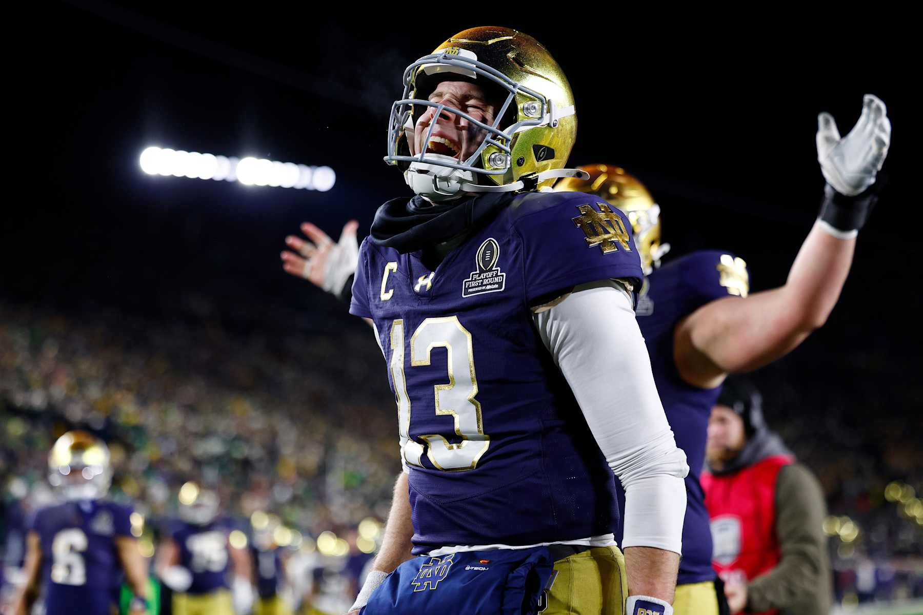 Notre dame bleacher report discount