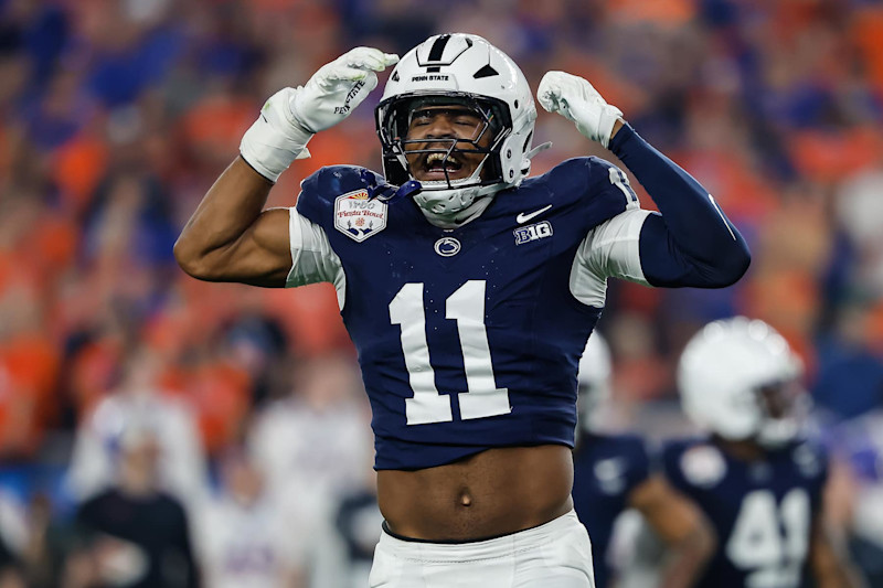 GLENDALE, AZ - DECEMBER 31:  Defensive End Abdul Carter #11 of the Penn State Nittany Lions reacts after a big play during the Penn State Nittany Lions versus Boise State Broncos College Football Playoff Quarterfinal at the Vrbo Fiesta Bowl on December 31,2024, at State Farm Stadium in Glendale, AZ.  (Photo by Kevin Abele/Icon Sportswire via Getty Images)