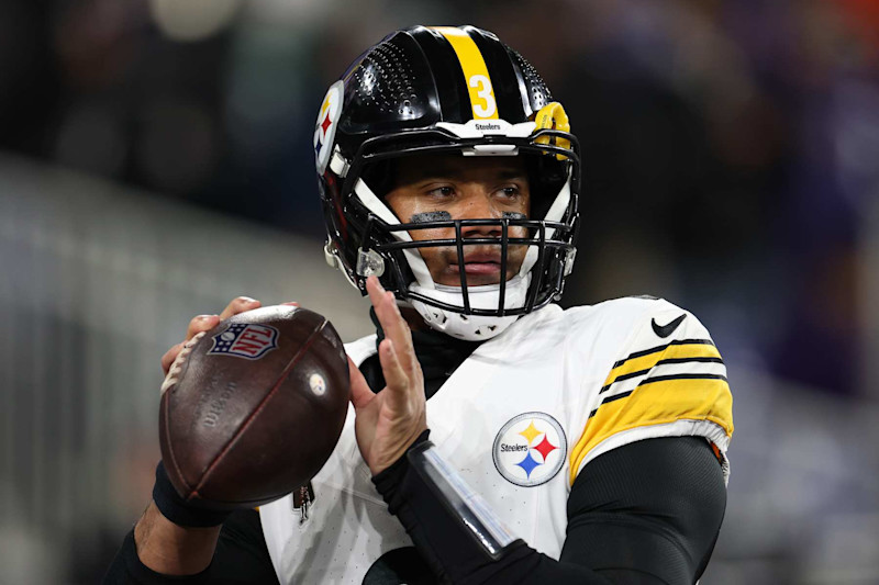 BALTIMORE, MARYLAND - JANUARY 11: Russell Wilson #3 of the Pittsburgh Steelers warms up prior to the game against the Baltimore Ravens during the AFC Wild Card Playoff at M&T Bank Stadium on January 11, 2025 in Baltimore, Maryland.  (Photo by Scott Taetsch/Getty Images)