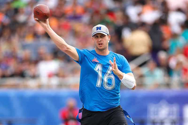 ORLANDO, FLORIDA - FEBRUARY 02: Jared Goff #16 of the Detroit Lions throws the ball during the first quarter in the NFL Pro Bowl Games at Camping World Stadium on February 02, 2025 in Orlando, Florida. (Photo by Mike Ehrmann/Getty Images)