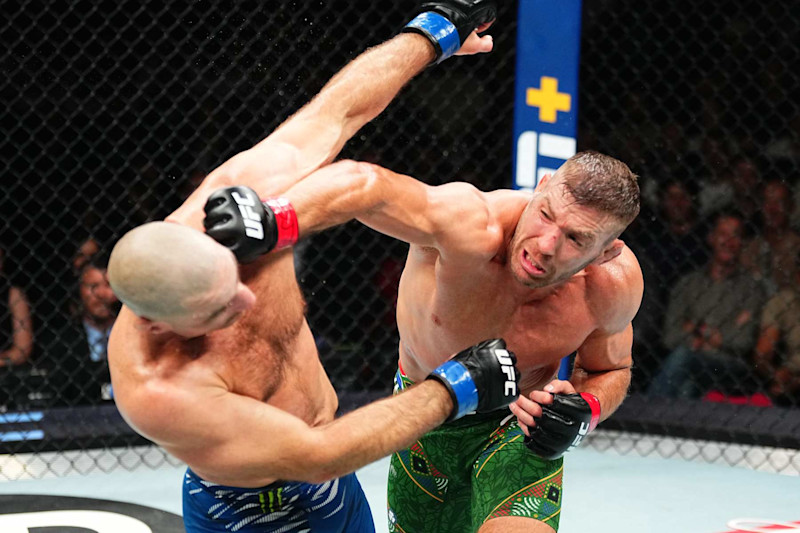 Dricus du Plessis Beats Sean Strickland By UD to Retain Middleweight Title  at UFC 312 | News, Scores, Highlights, Stats, and Rumors | Bleacher Report