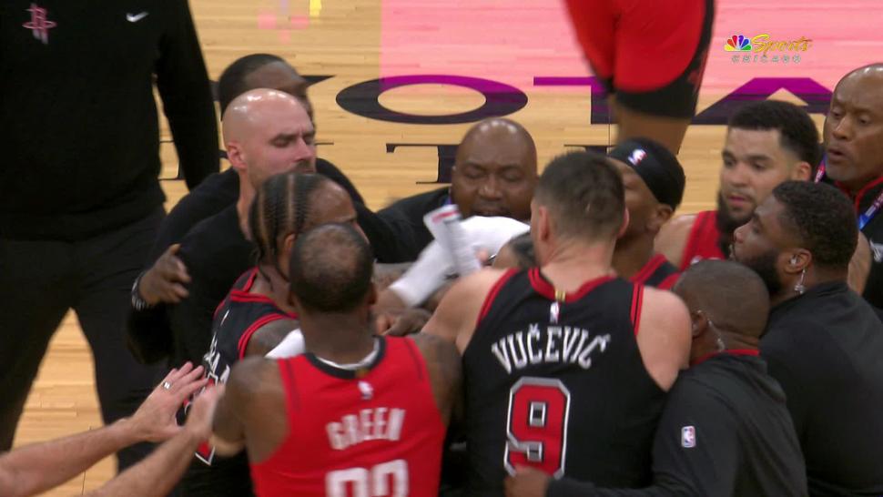 Chicago Bulls lose to Houston Rockets 127-117