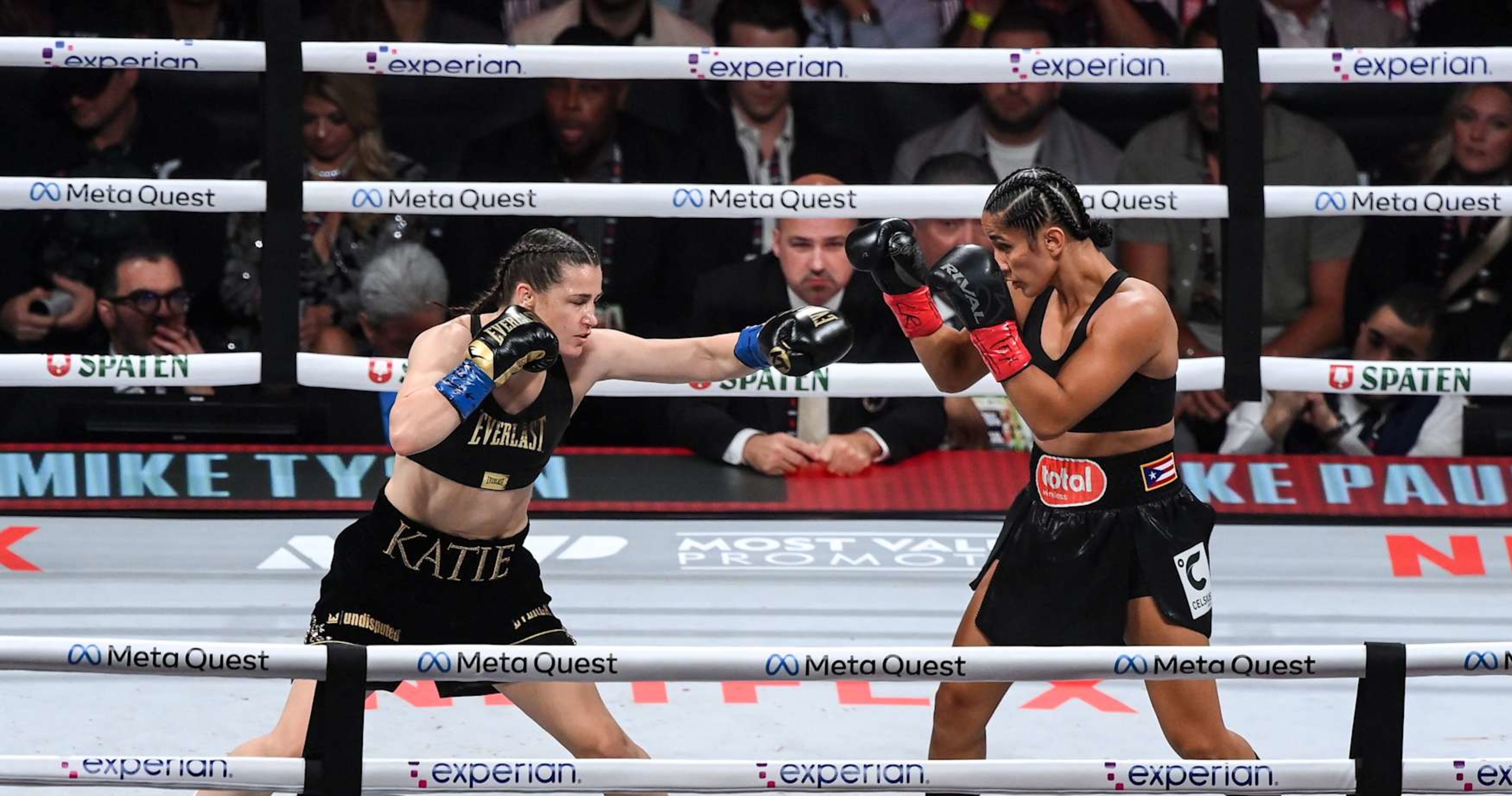Katie Taylor Beats Amanda Serrano by Decision to Retain Title as Fans Slam Scorecards News Scores Highlights Stats and Rumors Bleacher Report