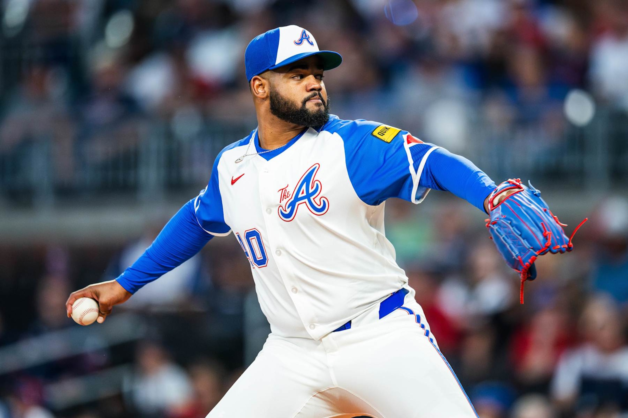 ATLANTA, GA - SEPTEMBER 28: Reynaldo López #40 of the Atlanta Braves pitches during the first inning against the Kansas City Royals at Truist Park on September 28, 2024 in Atlanta, Georgia. (Photo by Kevin D. Liles/Atlanta Braves/Getty Images)