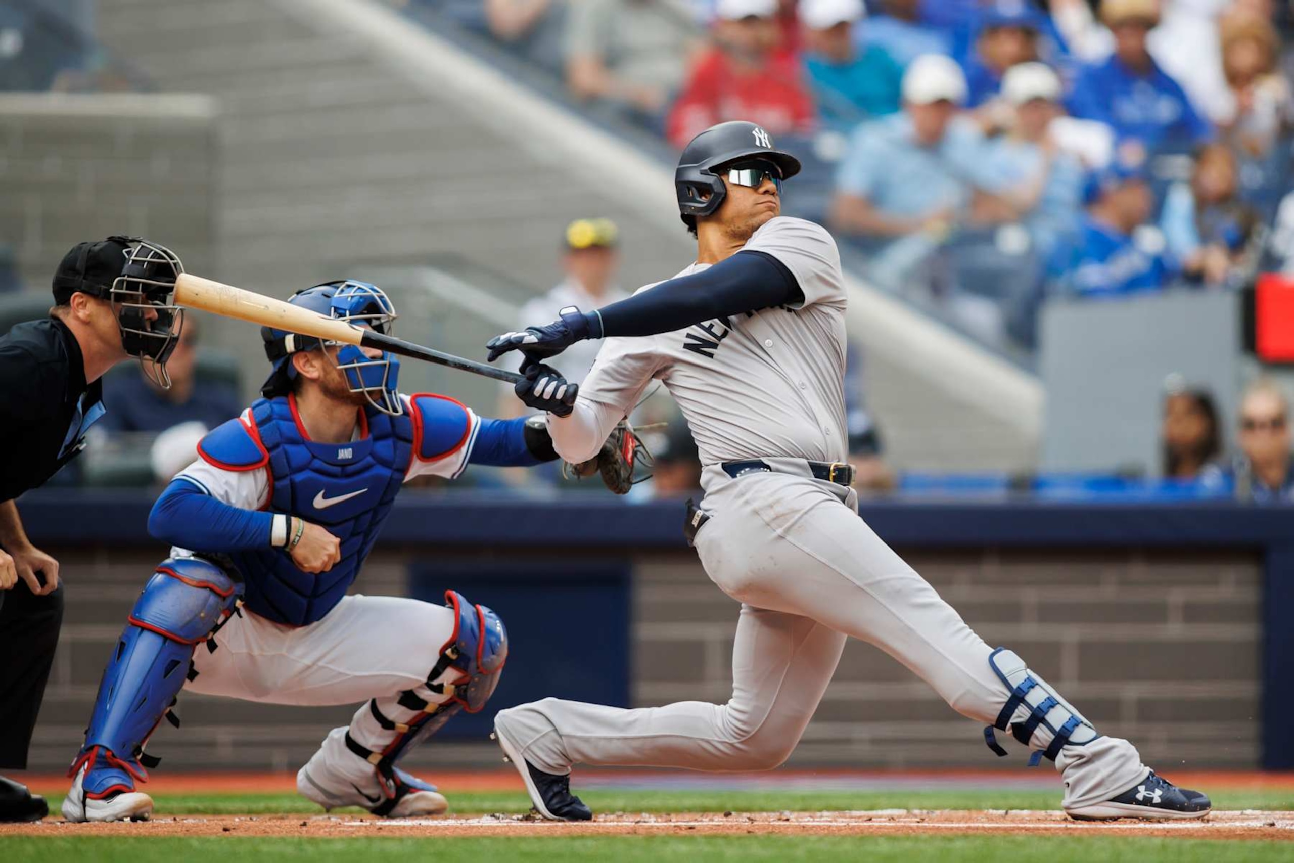 TORONTO, CANADA - JUNE 30: Juan Soto #22 of the New York Yankees in the first inning of their MLB game against the Toronto Blue Jays at Rogers Centre on June 30, 2024 in Toronto, Ontario, Canada. (Photo by Cole Burston/Getty Images) TORONTO, CANADA - JUNE 30: Juan Soto #22 of the New York Yankees in the first inning of their MLB game against the Toronto Blue Jays at Rogers Centre on June 30, 2024 in Toronto, Ontario, Canada. (Photo by Cole Burston/Getty Images)