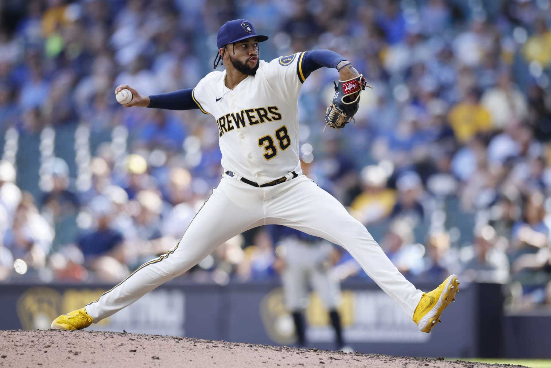 MILWAUKEE, WI - AUGUST 10: Milwaukee Brewers relief pitcher Devin Williams (38) delivers a pitch during an MLB game against the Tampa Bay Rays on August 10, 2022 at American Family Field in Milwaukee, Wisconsin. (Photo by Joe Robbins/Icon Sportswire via Getty Images)