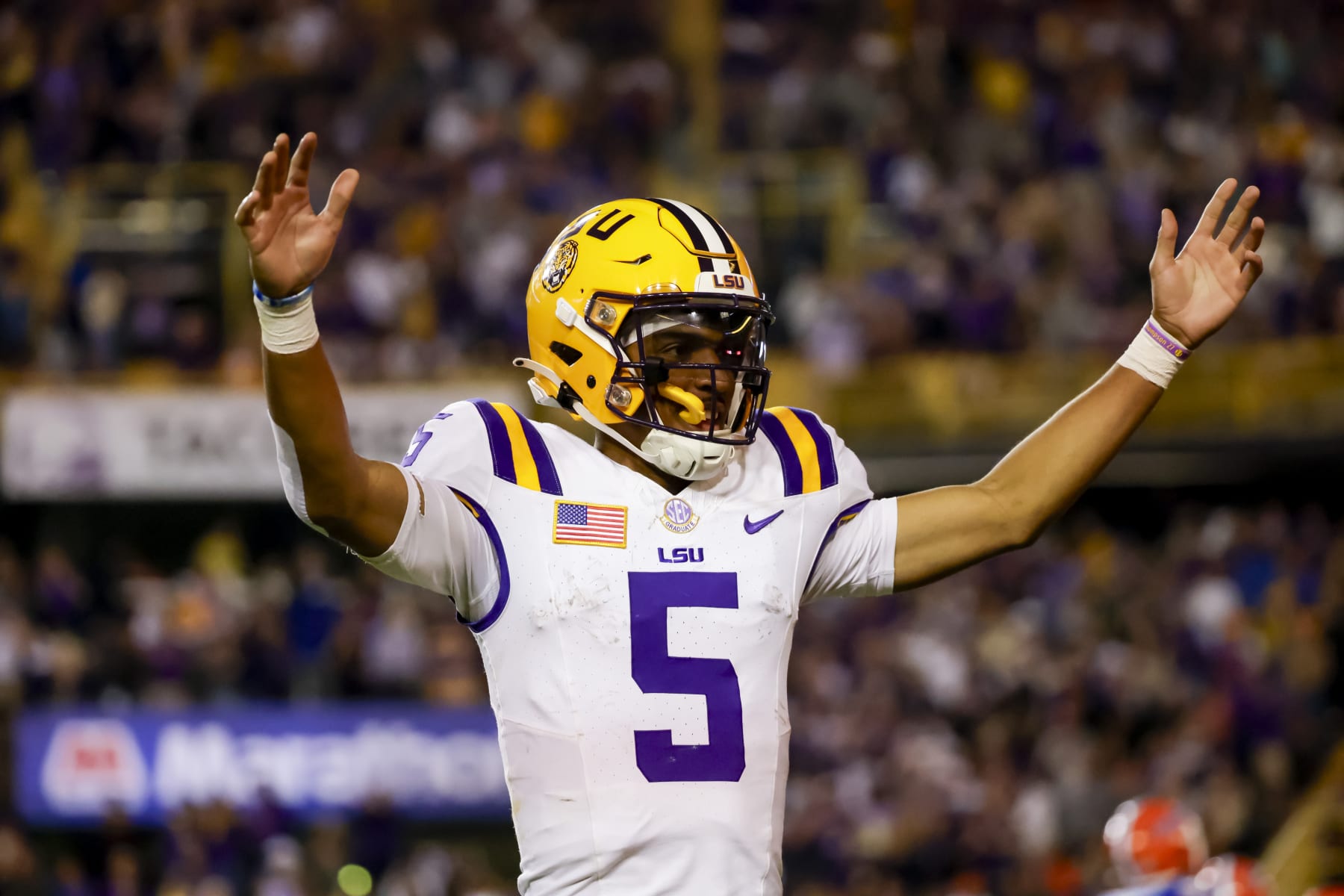 Ranking Top 25 Quarterbacks in College Football After Week 11 News