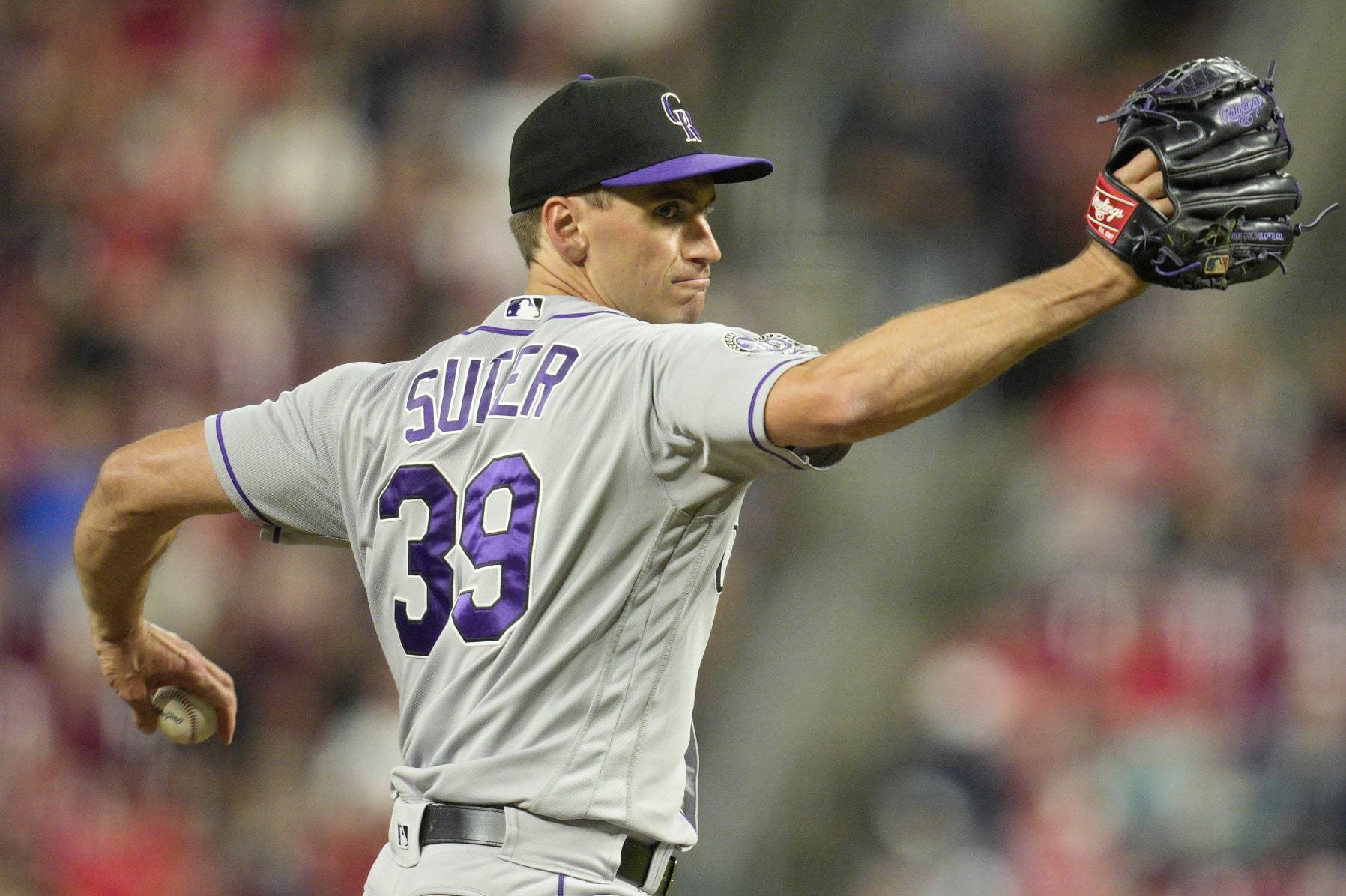 CINCINNATI, OHIO - JUNE 20: Brent Suter #39 of the Colorado Rockies throws against the Cincinnati Reds during a baseball game at Great American Ball Park on June 20, 2023 in Cincinnati, Ohio. (Photo by Jeff Dean/Getty Images)