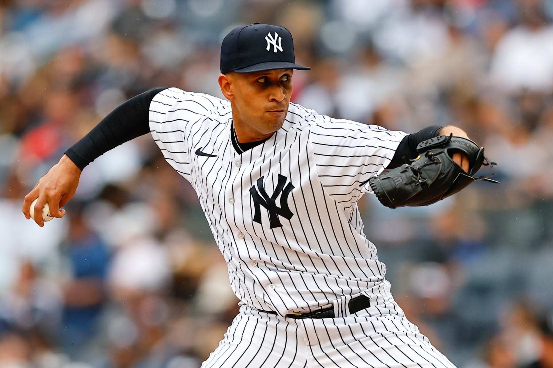 BRONX, NY - AUGUST 24: Keynan Middleton #93 of the New York Yankees pitches during the Major League Baseball game against the Washington Nationals on August 24, 2023 at Yankee Stadium in the Bronx, New York. (Photo by Rich Graessle/Icon Sportswire via Getty Images)